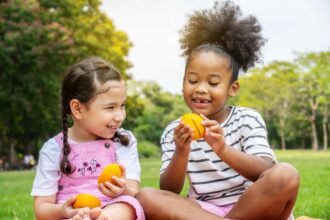 Veja fatores que ajudam a evitar a obesidade infantil