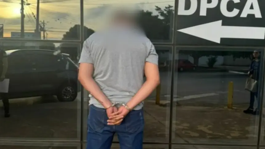 Polícia prende motorista de aplicativo por estupro de passageira Polícia prende motorista de aplicativo por estupro de passageira