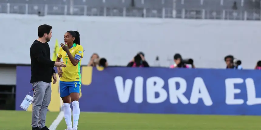 Conmebol libera aquecimento em campo na Copa América Feminina Conmebol libera aquecimento em campo na Copa América Feminina