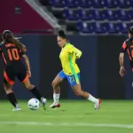 Com 10, Brasil segura a Colômbia e avança em 1º na Copa América