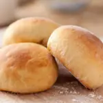 5 receitas rápidas de pães para fazer em casa