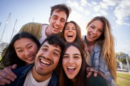 Veja como a amizade impacta a saúde mental
