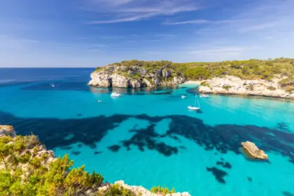 8 praias deslumbrantes para conhecer em Menorca