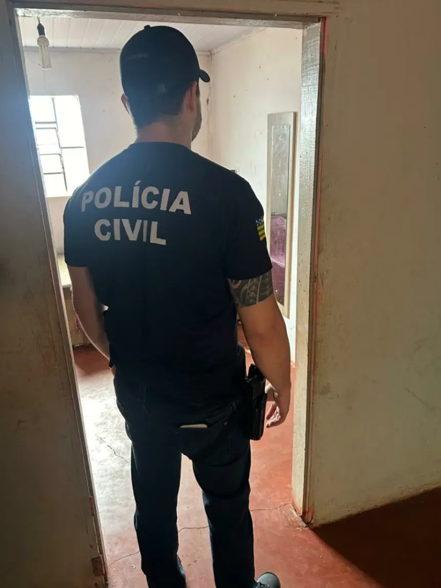 PCGO cumpre mandado de prisão em desfavor de foragido da justiça de Minas Gerais – Policia Civil do Estado de Goiás PCGO cumpre mandado de prisão em desfavor de foragido da justiça de Minas Gerais – Policia Civil do Estado de Goiás