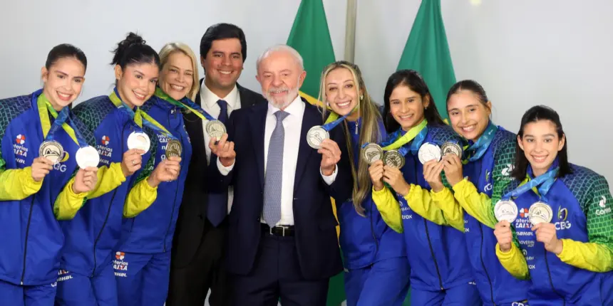 Lula anuncia criação de universidade dos esportes Lula anuncia criação de universidade dos esportes