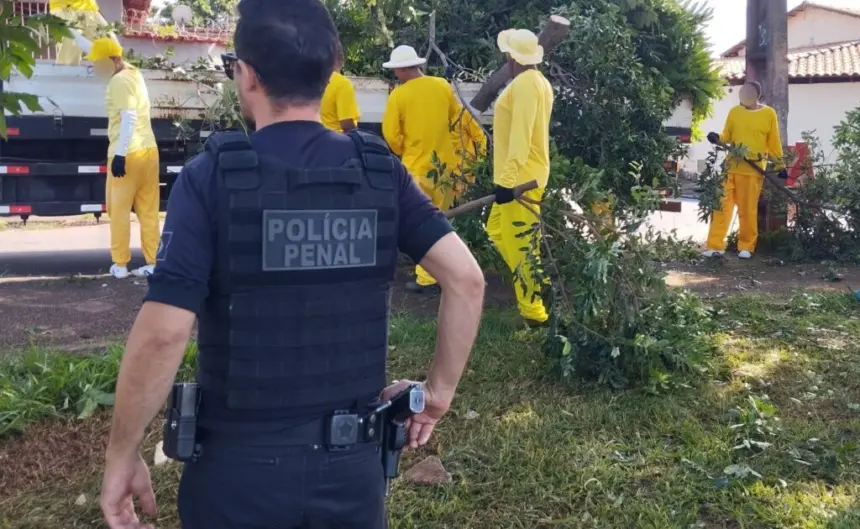 Reeducandos auxiliam na revitalização de espaços públicos em Goiás – Portal Goiás Reeducandos auxiliam na revitalização de espaços públicos em Goiás – Portal Goiás