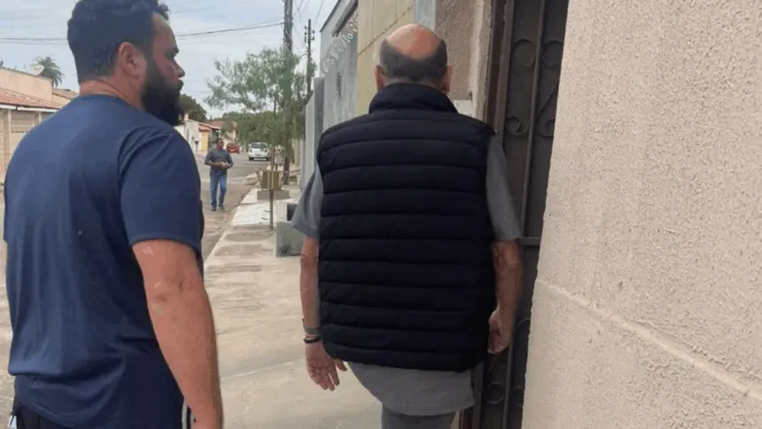 “Don Juan” é preso em Goianésia acusado de aplicar golpes amorosos e fraudes milionárias “Don Juan” é preso em Goianésia acusado de aplicar golpes amorosos e fraudes milionárias