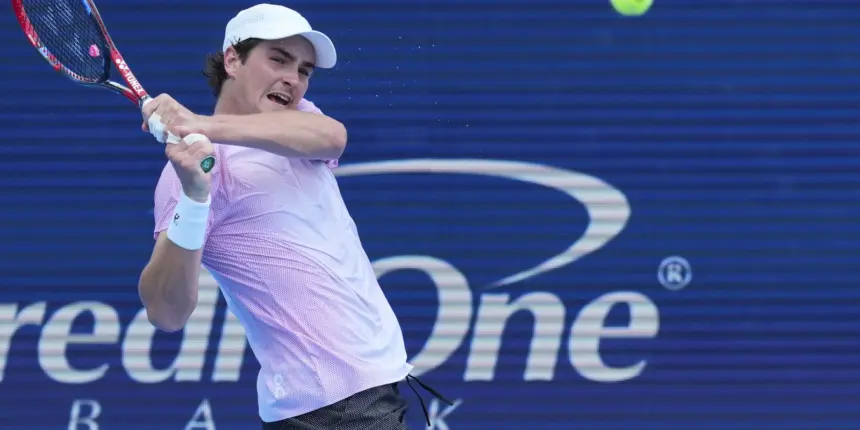 João Fonseca vence estreia contra sérvio e vai à 2ª rodada do US Open João Fonseca vence estreia contra sérvio e vai à 2ª rodada do US Open