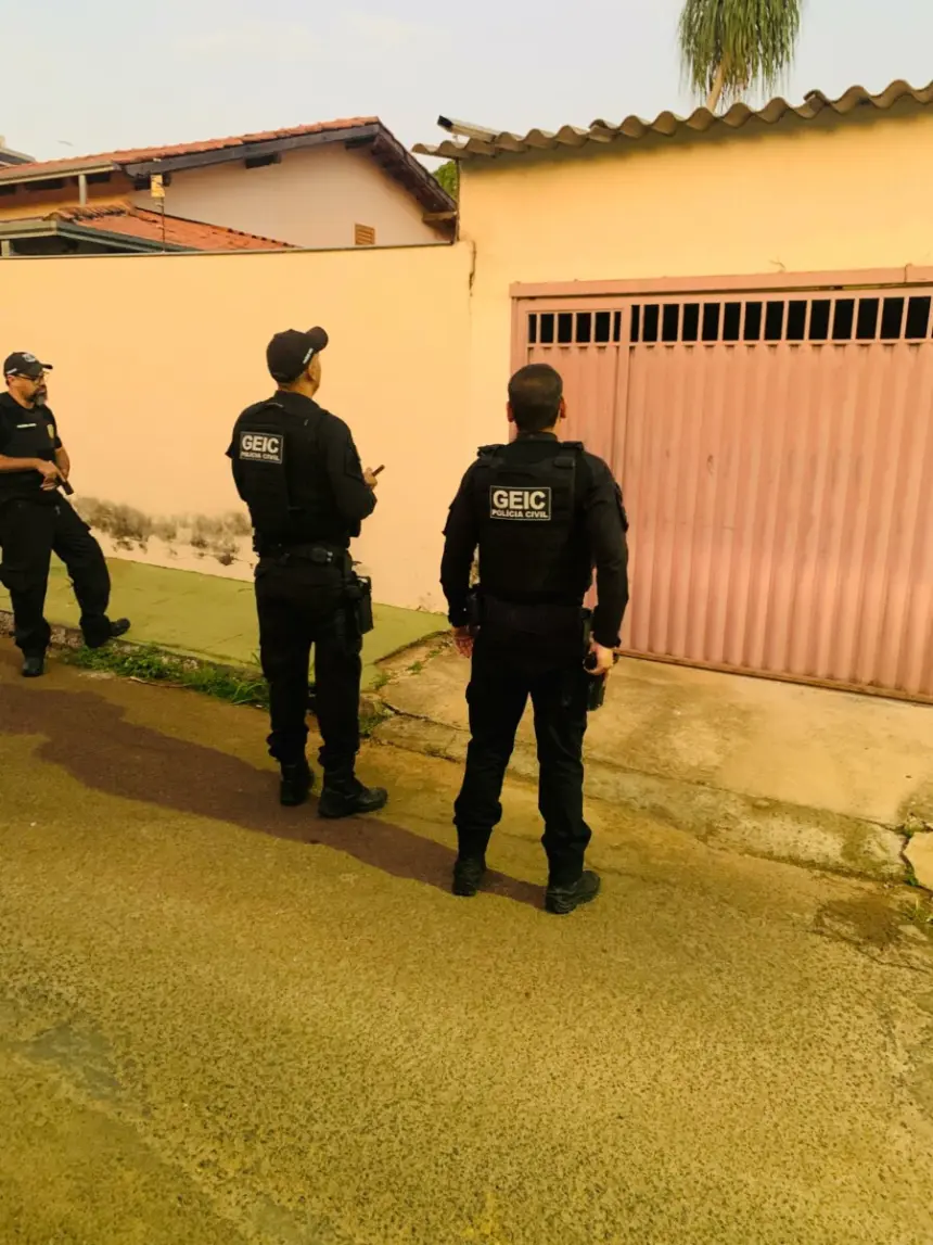 PCGO prende ex-funcionária por fraudar pagamentos e desviar dinheiro de empresa de engenharia para Pix de amigos – Policia Civil do Estado de Goiás PCGO prende ex-funcionária por fraudar pagamentos e desviar dinheiro de empresa de engenharia para Pix de amigos – Policia Civil do Estado de Goiás