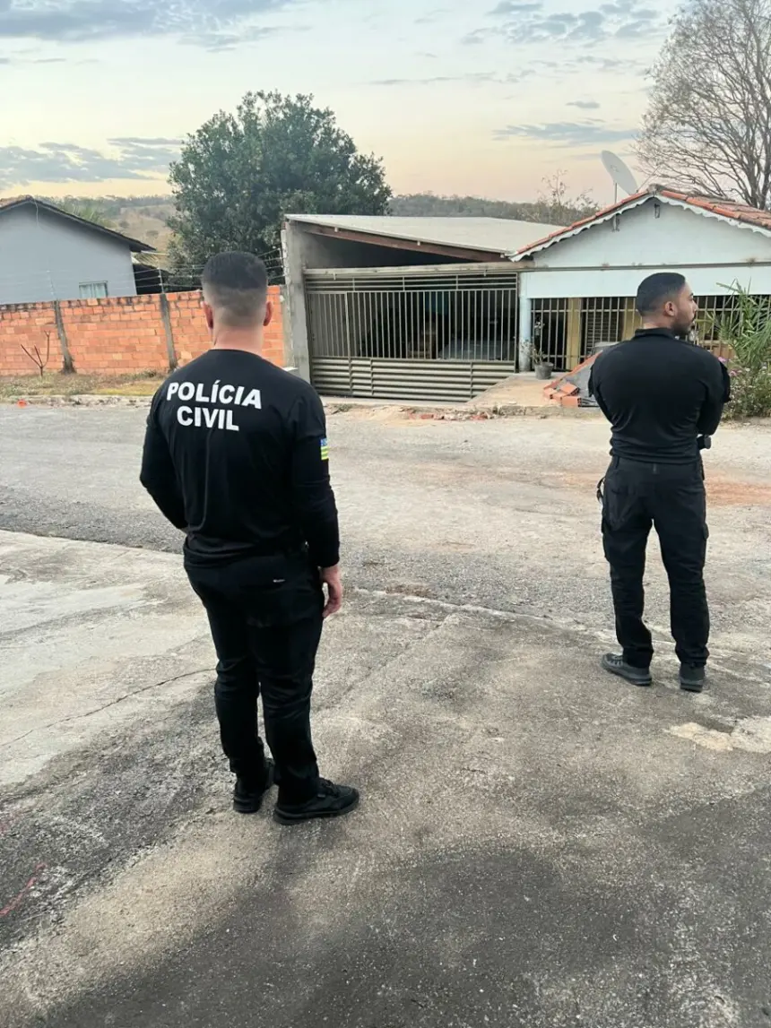 PCGO prende homem por estuprar criança e comprar seu silêncio com R$ 20 e por armazenar pornografia infantil – Policia Civil do Estado de Goiás PCGO prende homem por estuprar criança e comprar seu silêncio com R$ 20 e por armazenar pornografia infantil – Policia Civil do Estado de Goiás