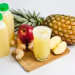 7 sucos com abacaxi para ajudar a desintoxicar o organismo