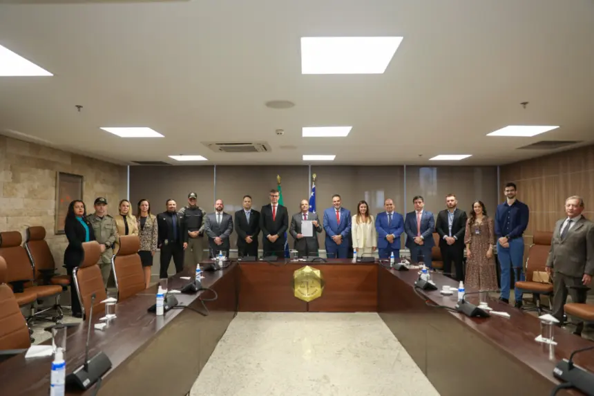 TJGO, MPGO e SSP-GO firmam cooperação para leilão de veículos e bens apreendidos em Goiás – Policia Civil do Estado de Goiás TJGO, MPGO e SSP-GO firmam cooperação para leilão de veículos e bens apreendidos em Goiás – Policia Civil do Estado de Goiás