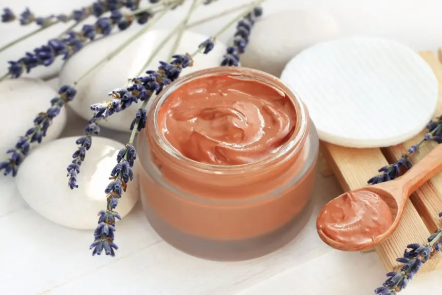 7 dicas para turbinar o skincare com a argila vermelha 7 dicas para turbinar o skincare com a argila vermelha