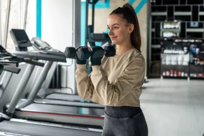 6 dicas para mulheres iniciantes no treino de força e na musculação
