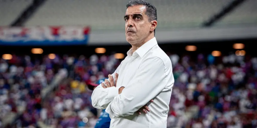 Fortaleza anuncia saída do técnico português Renato Paiva Fortaleza anuncia saída do técnico português Renato Paiva