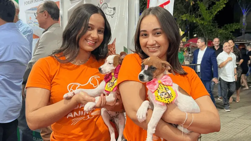 Secretaria de Meio Ambiente realiza feira de adoção de animais neste sábado na Praça do Granville Secretaria de Meio Ambiente realiza feira de adoção de animais neste sábado na Praça do Granville