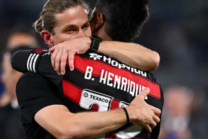 Flamengo mostra raça e garante presença na final da Libertadores