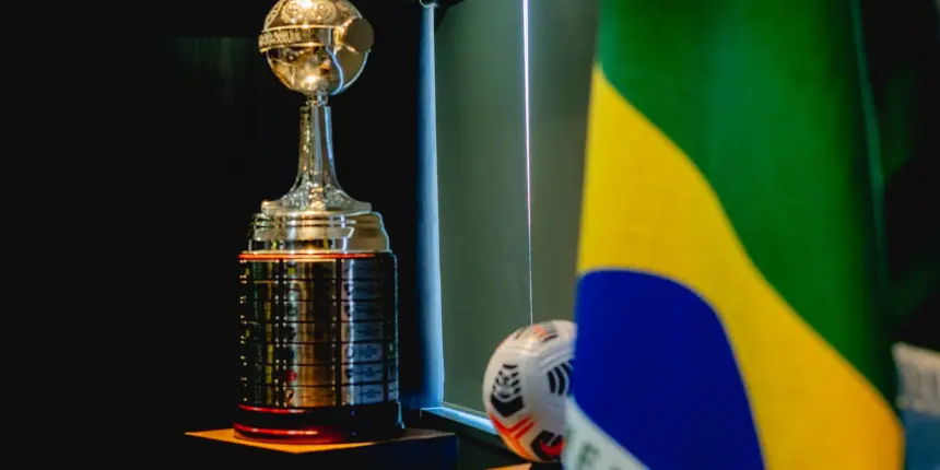 Brasil iguala Argentina e vira país com mais títulos de Libertadores Brasil iguala Argentina e vira país com mais títulos de Libertadores