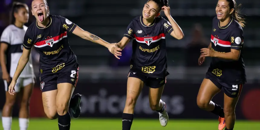 São Paulo vence Olimpia para avançar na Libertadores Feminina São Paulo vence Olimpia para avançar na Libertadores Feminina