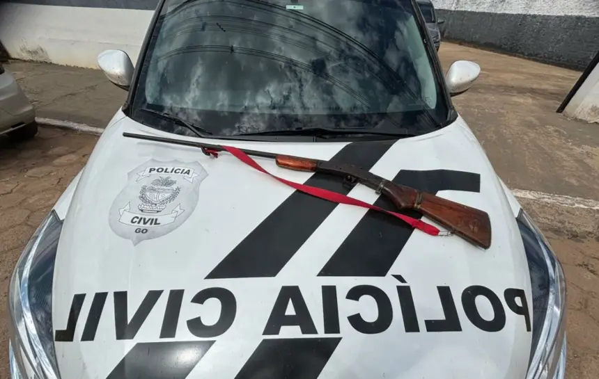 PCGO prende homem por posse ilegal de arma de fogo em propriedade rural de Crixás – Policia Civil do Estado de Goiás PCGO prende homem por posse ilegal de arma de fogo em propriedade rural de Crixás – Policia Civil do Estado de Goiás