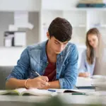 Veja como fazer um bom texto dissertativo-argumentativo no Enem