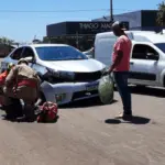 Mulher fica ferida em acidente entre carro e moto na região leste de Goianésia