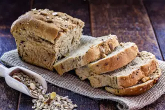 6 receitas de pão fit para o café da tarde