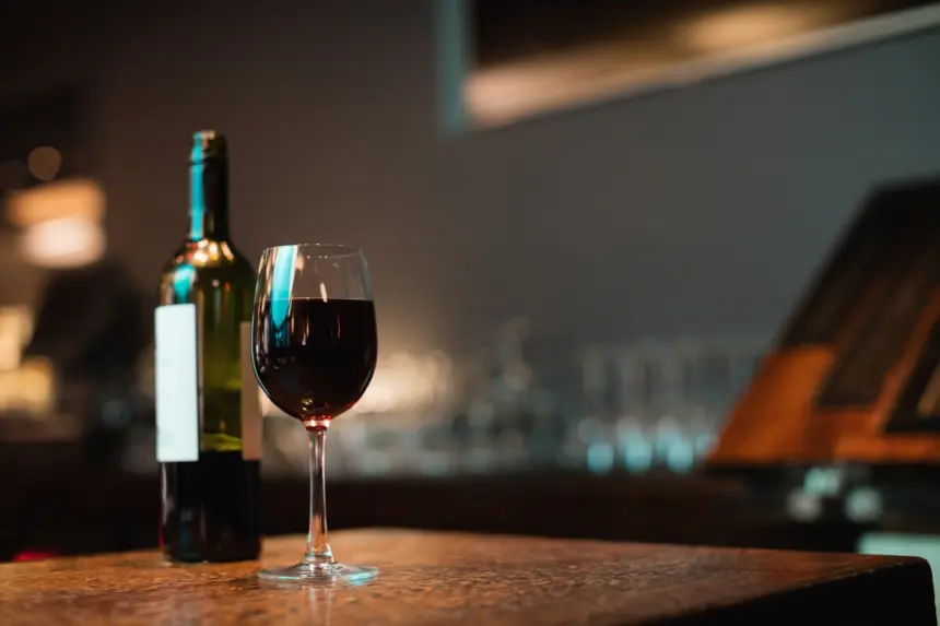 Vinhos de regiões pouco conhecidas: os tesouros escondidos fora da rota tradicional Vinhos de regiões pouco conhecidas: os tesouros escondidos fora da rota tradicional
