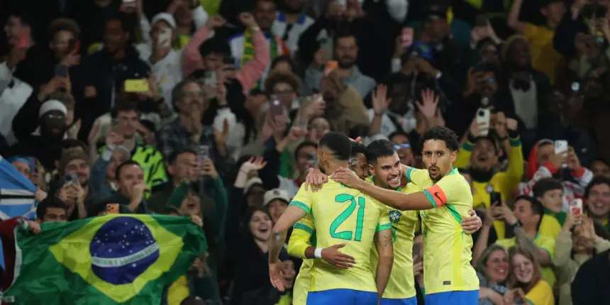 Brasil joga bem e derrota Senegal por 2 a 0 no amistoso em Londres Brasil joga bem e derrota Senegal por 2 a 0 no amistoso em Londres