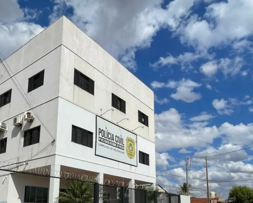 PCGO e PMGO prendem em flagrante homem investigado por invadir casa de idosa para estuprá-la e roubá-la – Policia Civil do Estado de Goiás PCGO e PMGO prendem em flagrante homem investigado por invadir casa de idosa para estuprá-la e roubá-la – Policia Civil do Estado de Goiás
