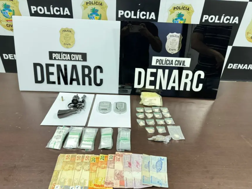 PCGO prende dupla em flagrante por tráfico de drogas e porte de arma em lava-jato utilizado como “boca de fumo”