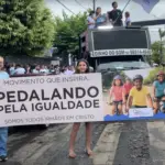 Colégio Maria Imaculada realiza Pedalada pela Igualdade em Goianésia