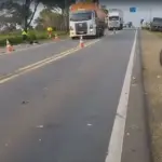 Colisão entre ônibus e caminhão deixa dois mortos na BR-153