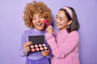 Maquiagem deixa de ser estética e se torna experiência emocional