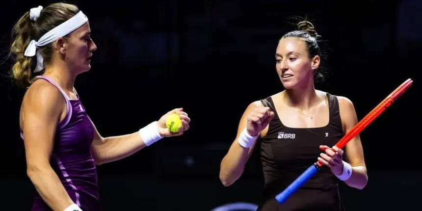 Stefani e Babos perdem na decisão e ficam com o vice no WTA Finals Stefani e Babos perdem na decisão e ficam com o vice no WTA Finals