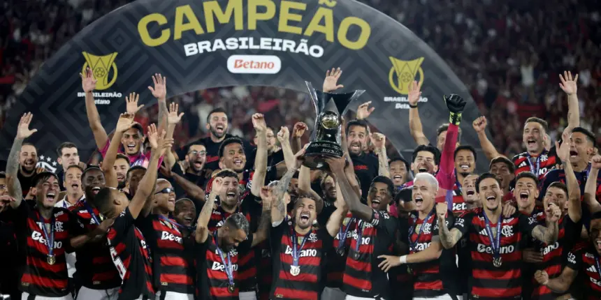 Ranking da CBF: Flamengo segue líder e Corinthians sobe para segundo Ranking da CBF: Flamengo segue líder e Corinthians sobe para segundo