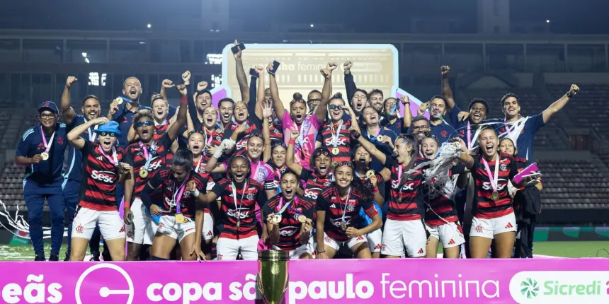 Flamengo goleia Grêmio e conquista Copinha Feminina Flamengo goleia Grêmio e conquista Copinha Feminina