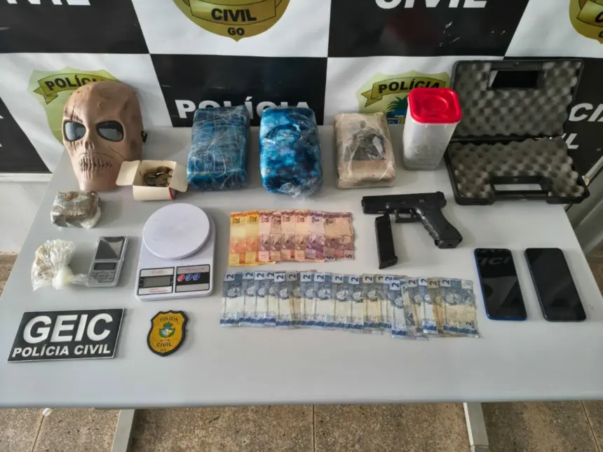 PCGO e PMGO prendem em flagrante dupla por tráfico de droga em São Luís de Montes Belos – Policia Civil do Estado de Goiás PCGO e PMGO prendem em flagrante dupla por tráfico de droga em São Luís de Montes Belos – Policia Civil do Estado de Goiás