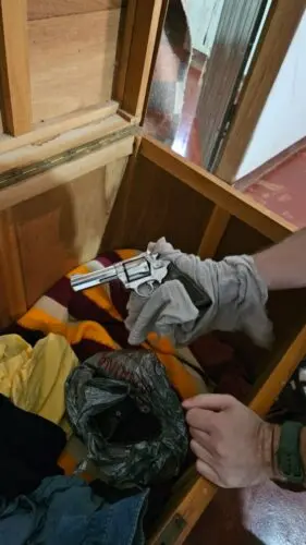 PCGO prende homem por porte ilegal de arma de fogo em Goiatuba – Policia Civil do Estado de Goiás PCGO prende homem por porte ilegal de arma de fogo em Goiatuba – Policia Civil do Estado de Goiás