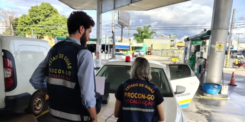 Procon tá de olho e autua 9 de 10 postos fiscalizados por aumento injustificado no preço do etanol