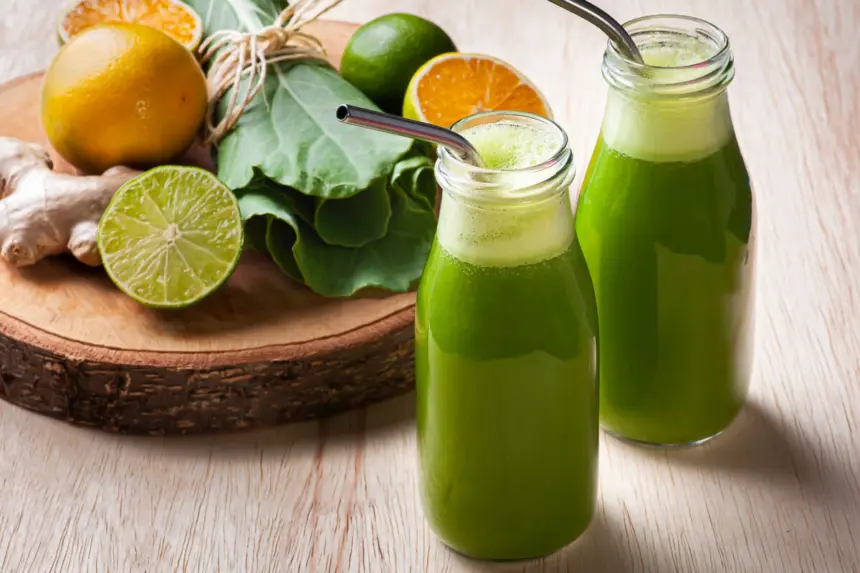 Sucos verdes funcionais: 8 receitas refrescantes e saudáveis para o verão Sucos verdes funcionais: 8 receitas refrescantes e saudáveis para o verão