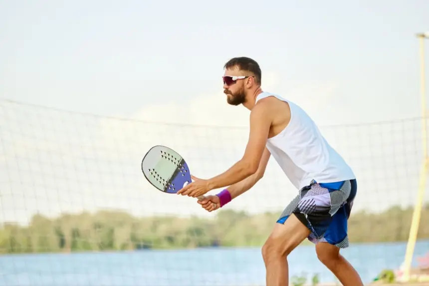 Beach tennis: 5 dicas para reduzir o risco de lesões Beach tennis: 5 dicas para reduzir o risco de lesões