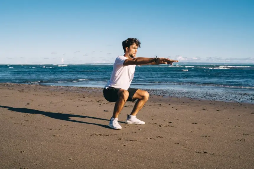 5 exercícios sem equipamentos para manter a massa muscular durante as férias 5 exercícios sem equipamentos para manter a massa muscular durante as férias
