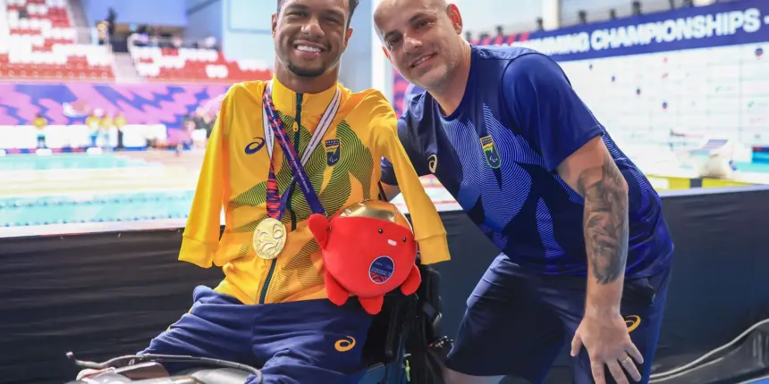 Astro paralímpico, Gabrielzinho enaltece treinador: “Mente pensante” Astro paralímpico, Gabrielzinho enaltece treinador: “Mente pensante”