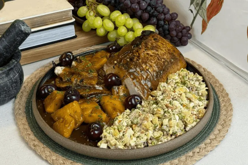 Receitas de Natal: veja como fazer lombo com abacaxi e maionese de salada russa Receitas de Natal: veja como fazer lombo com abacaxi e maionese de salada russa