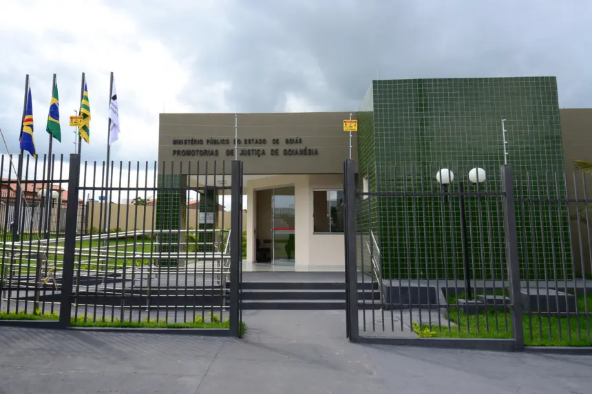 Ministério Público vai apurar ocupação irregular de calçadas por comércio em Goianésia Ministério Público vai apurar ocupação irregular de calçadas por comércio em Goianésia