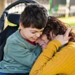 Paralisia cerebral: 5 mitos e verdades sobre a condição 