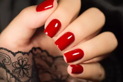 Unhas de Natal e de Ano-Novo: confira o passo a passo