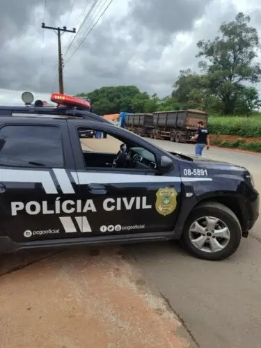 PCGO desarticula esquema de desvio de cargas em mineradora de Catalão e prende quatro em flagrante – Policia Civil do Estado de Goiás PCGO desarticula esquema de desvio de cargas em mineradora de Catalão e prende quatro em flagrante – Policia Civil do Estado de Goiás