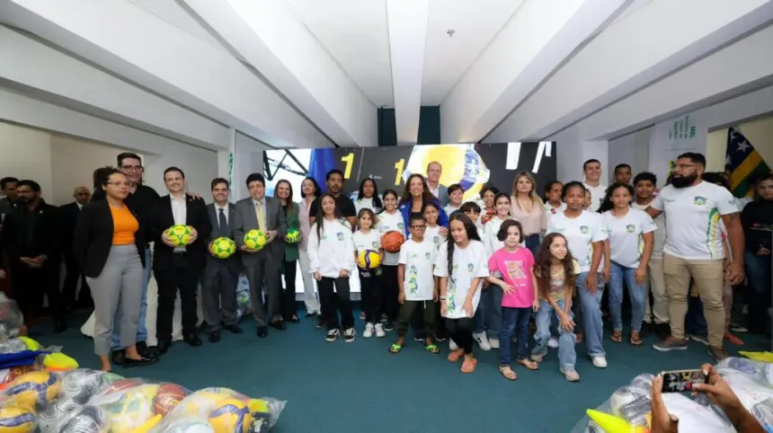 Governo entrega R$ 1,5 milhão em material esportivo para 52 municípios goianos – Portal Goiás